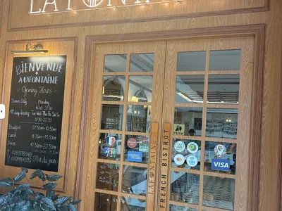 La Fontaine French Bistrot