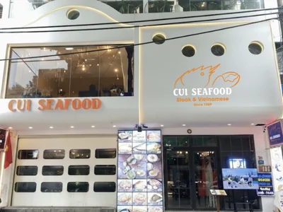 CUI seafood restaurant